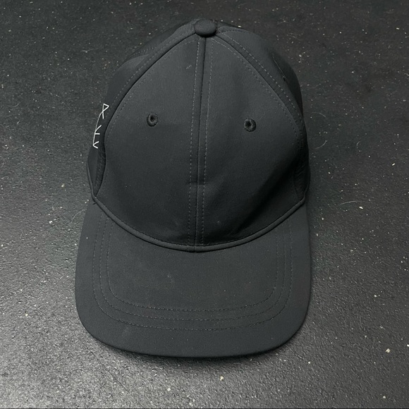 RARE lululemon Ghost Race Baller Hat - Picture 3 of 8